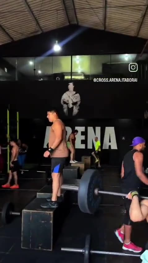 Cena real de treino na Arena